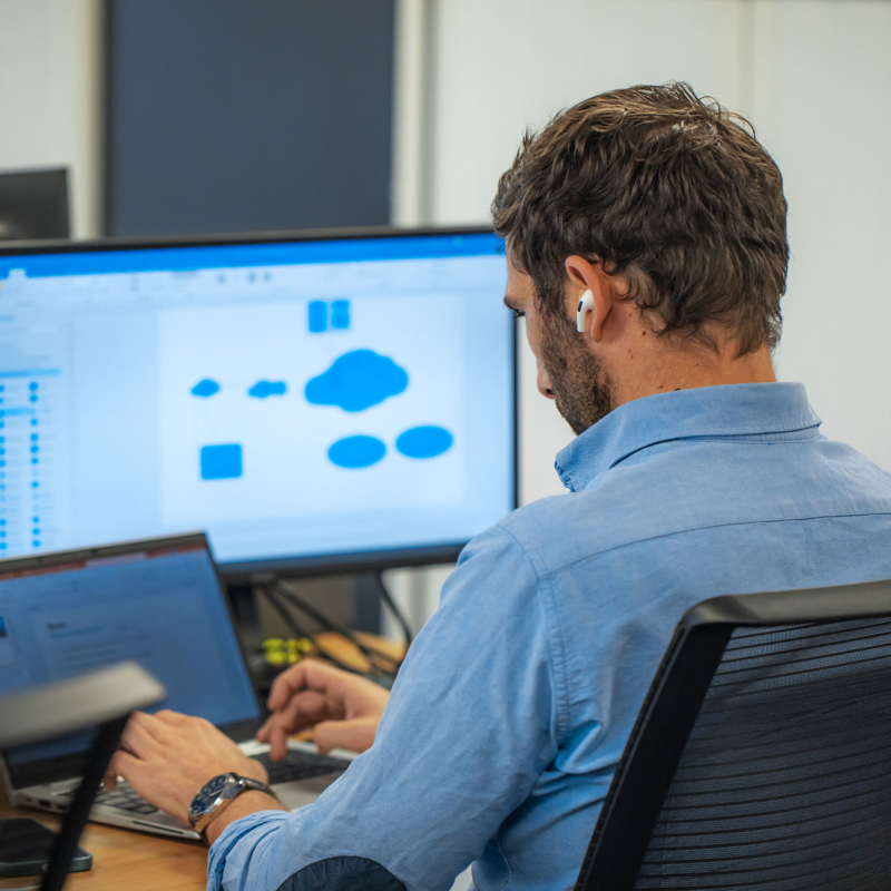 CNS consultant studying a computer system