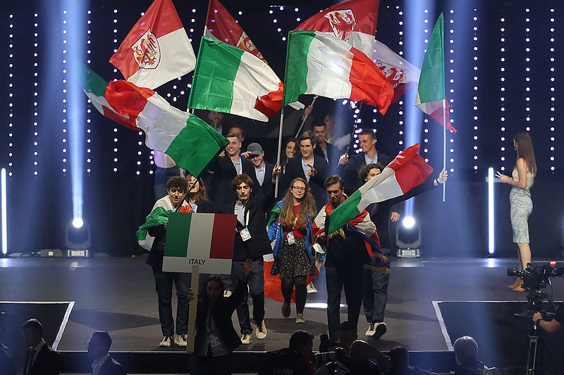 Photo of the Italian team participating in the competition